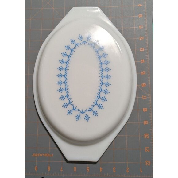 Vintage Pyrex Blue Snowflake Garland Oval Lid 12.75" White Glass Replacement - Picture 6 of 15